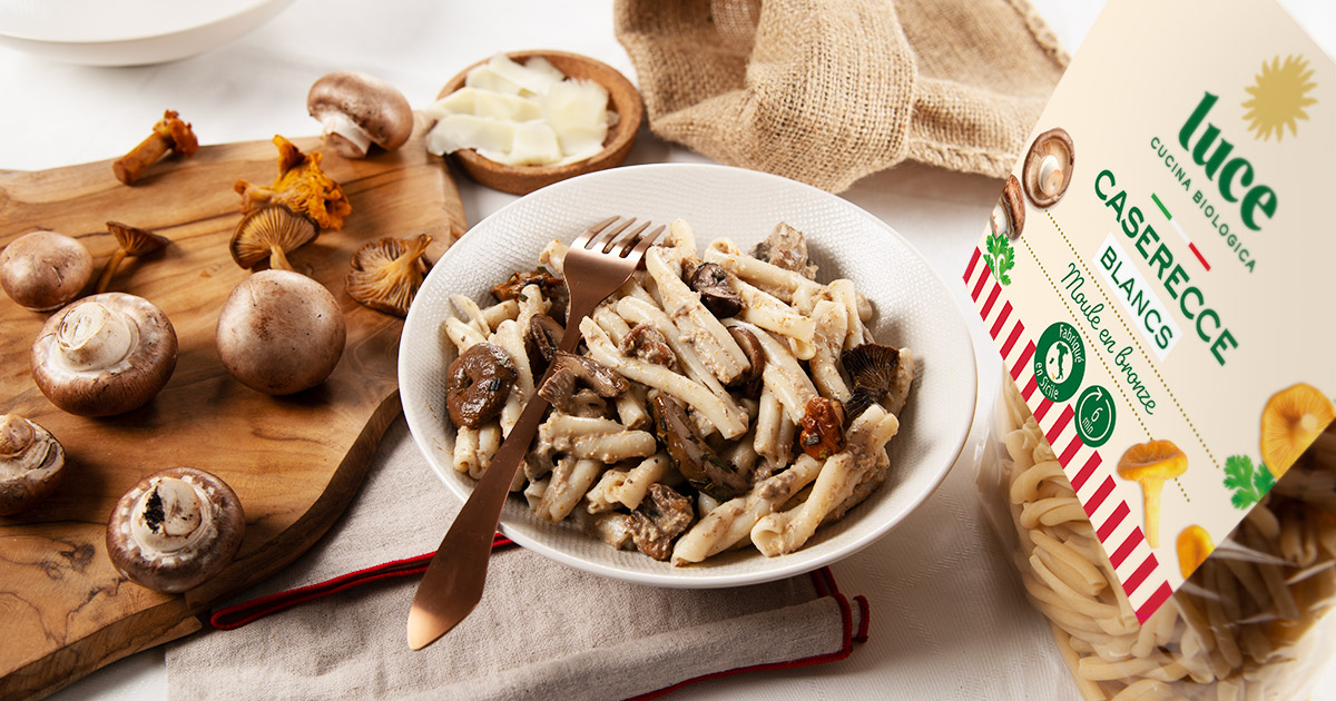 Pâtes casarecce avec sauce forestière aux champignons et scamorza
